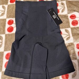 Sarin Mathews Seamless Black Shapewear Shorts